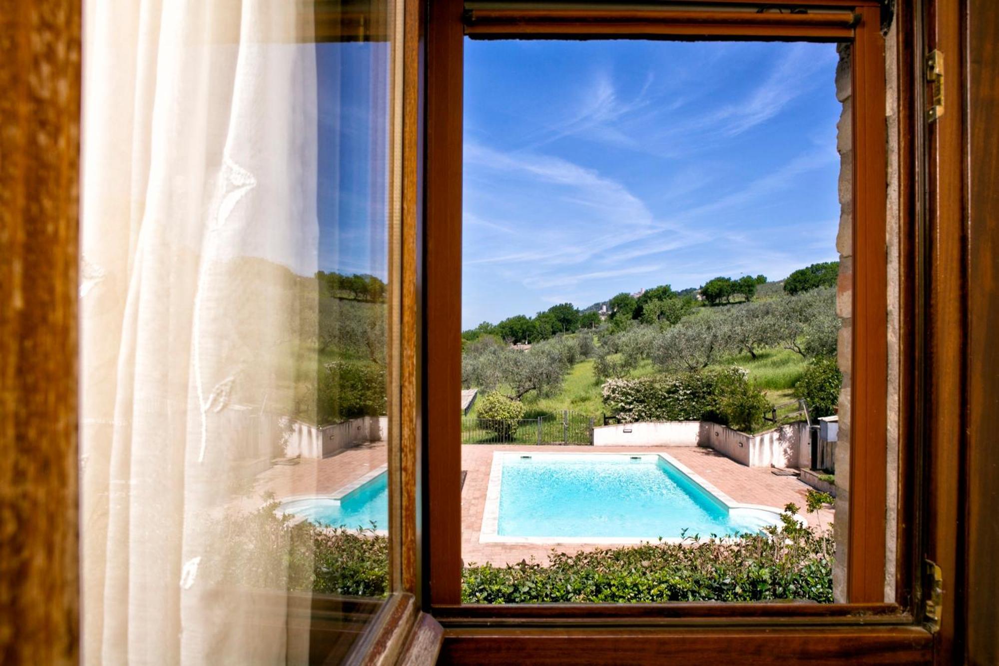 Villa Rosy อัสซิซี ภายนอก รูปภาพ